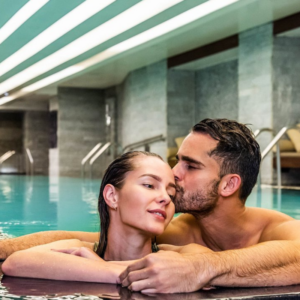 Spa et détente pour jeunes mariés